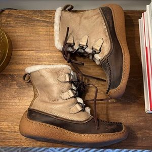 Leather Sorel Boots with Fur Lining